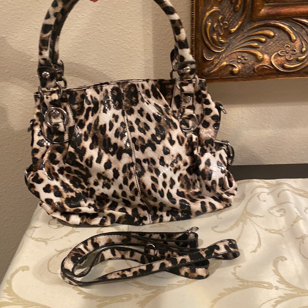 Leopard purse